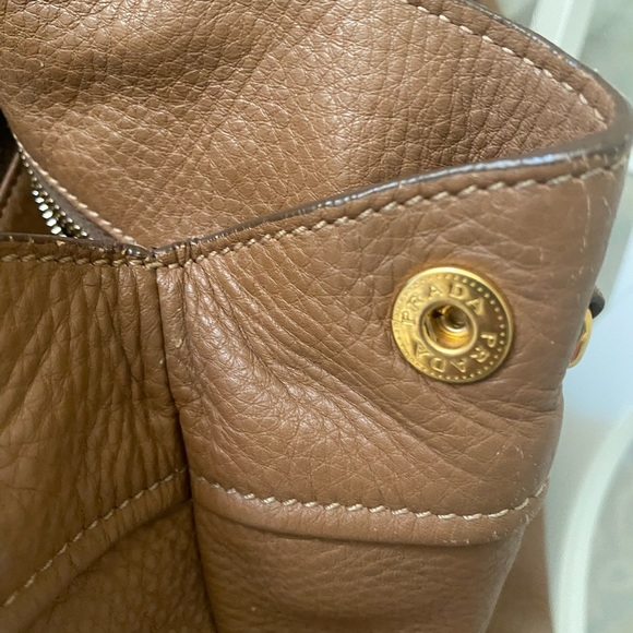 Prada Two Way Purse Handbag Vitello Pebbled Leather Caramel - Picture 12 of 13